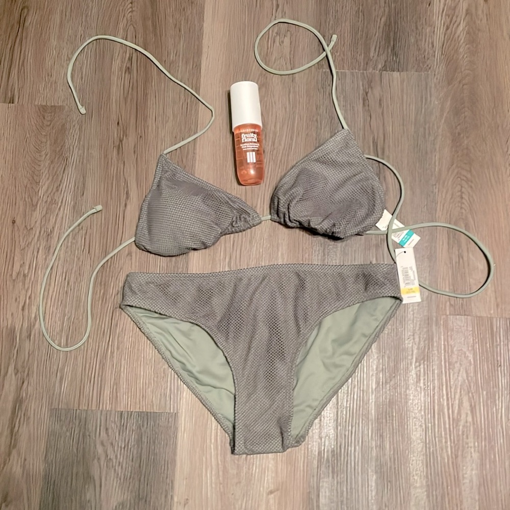 New never worn no boundaries palm olive top & bottom & lanimpress fruity floral